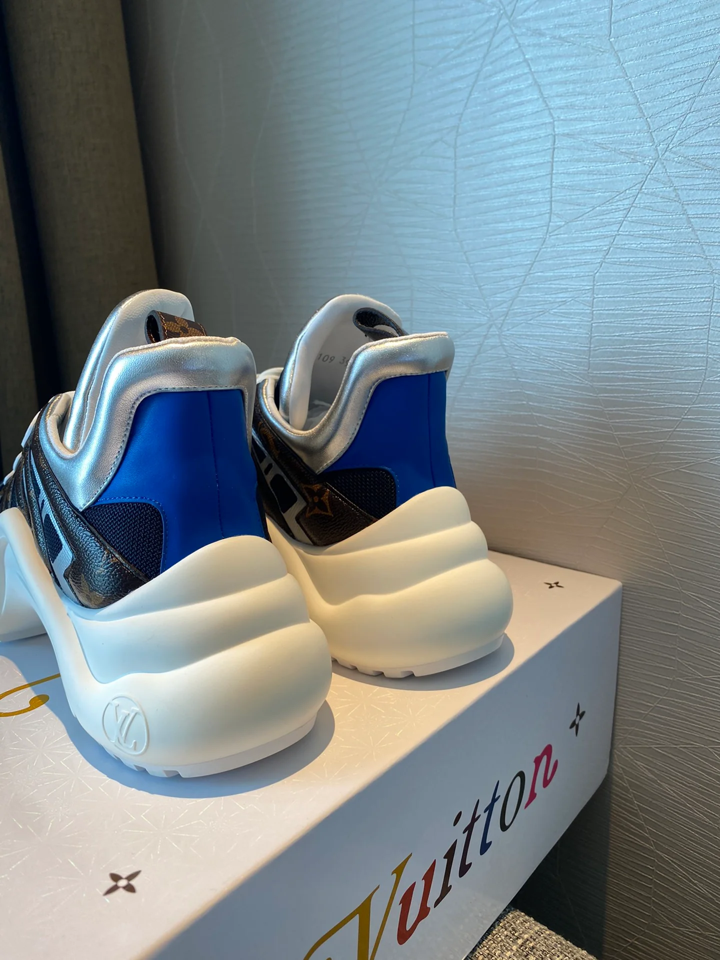 Обувь LV - LV - массивные кроссовки - 6