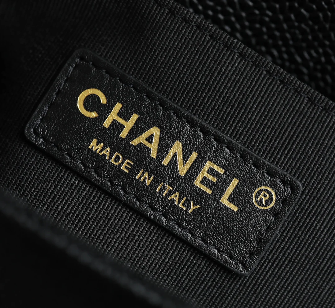 Chanel Le Boy Crystal Diamond Pattern Caviar - Medium - Black Gold