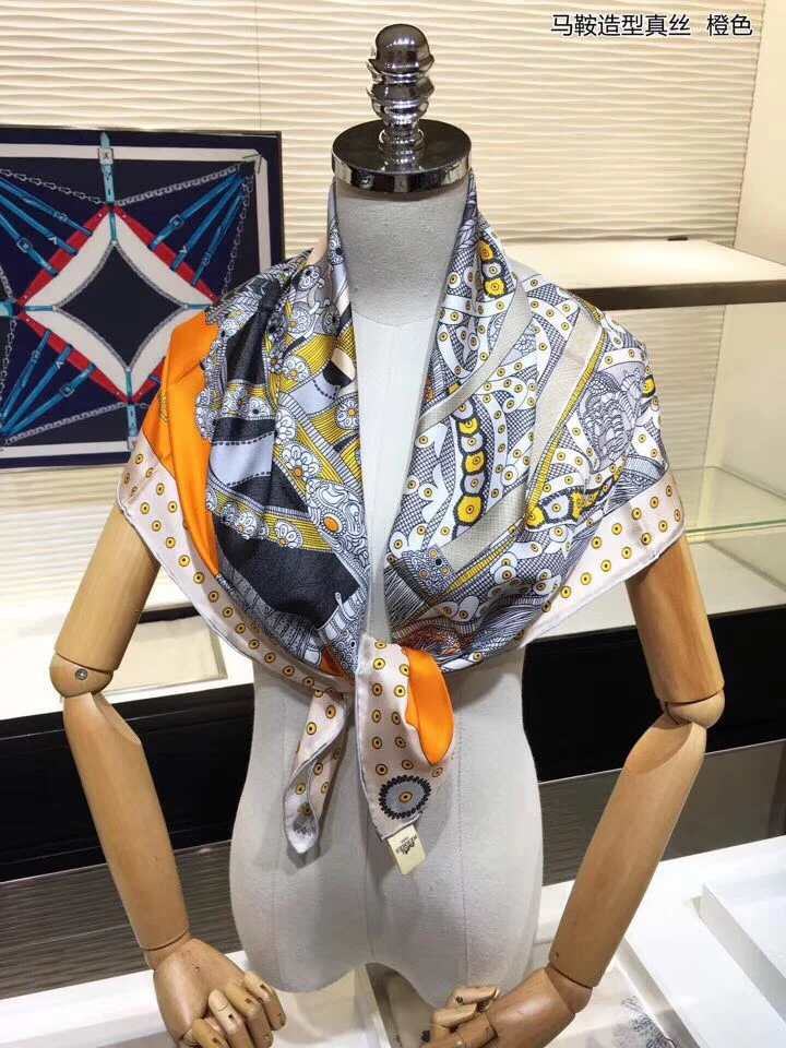 Шелковый шарф Hermes