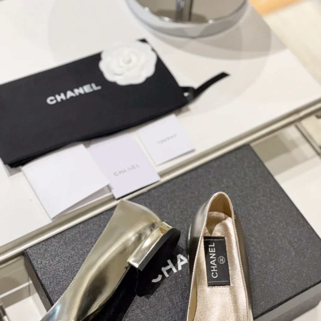 Туфли-балетки Chanel с острым носком - 3