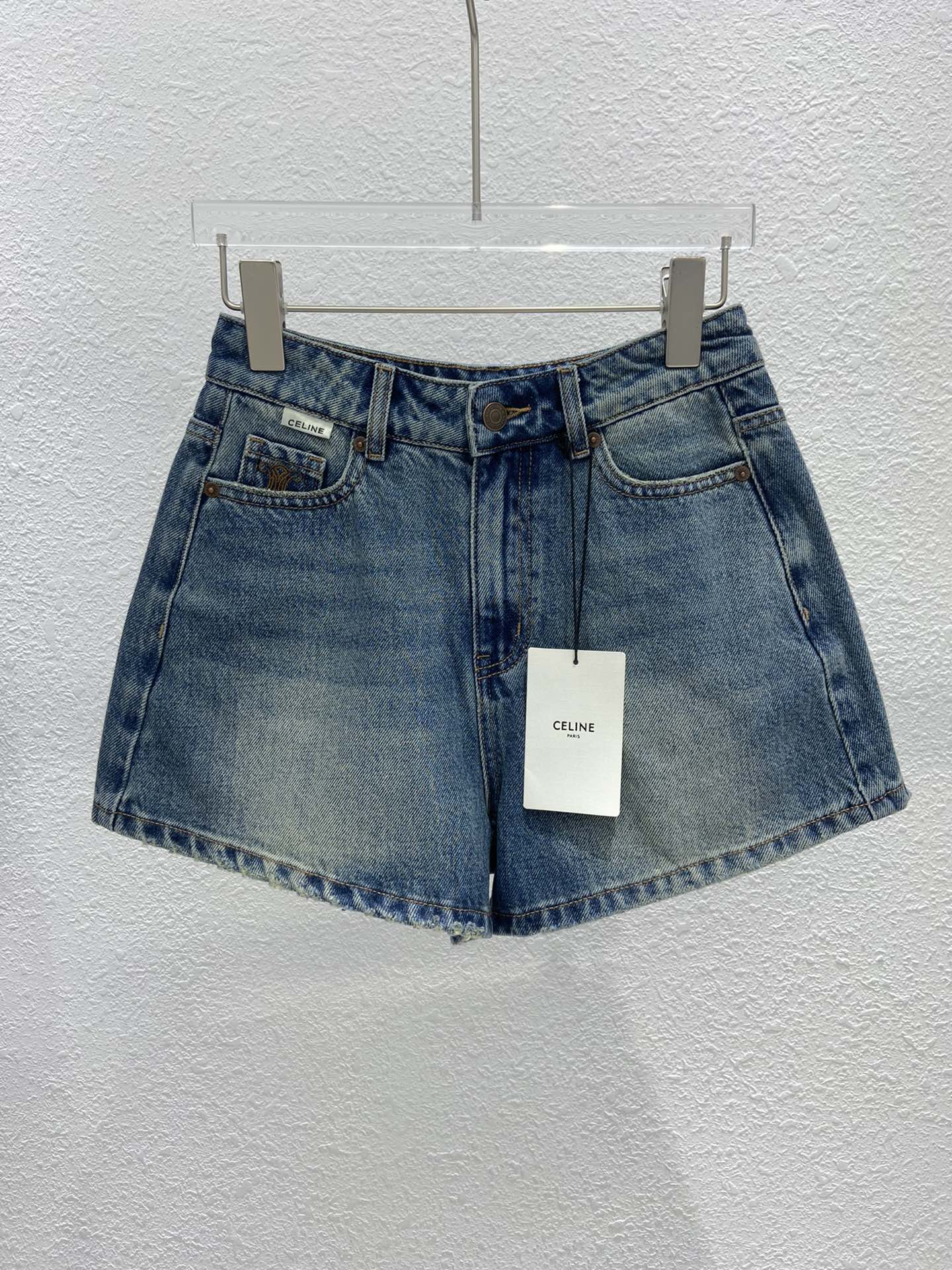 Celine 2404 - Джинсовые шорты с вышитым задним карманом - Синие