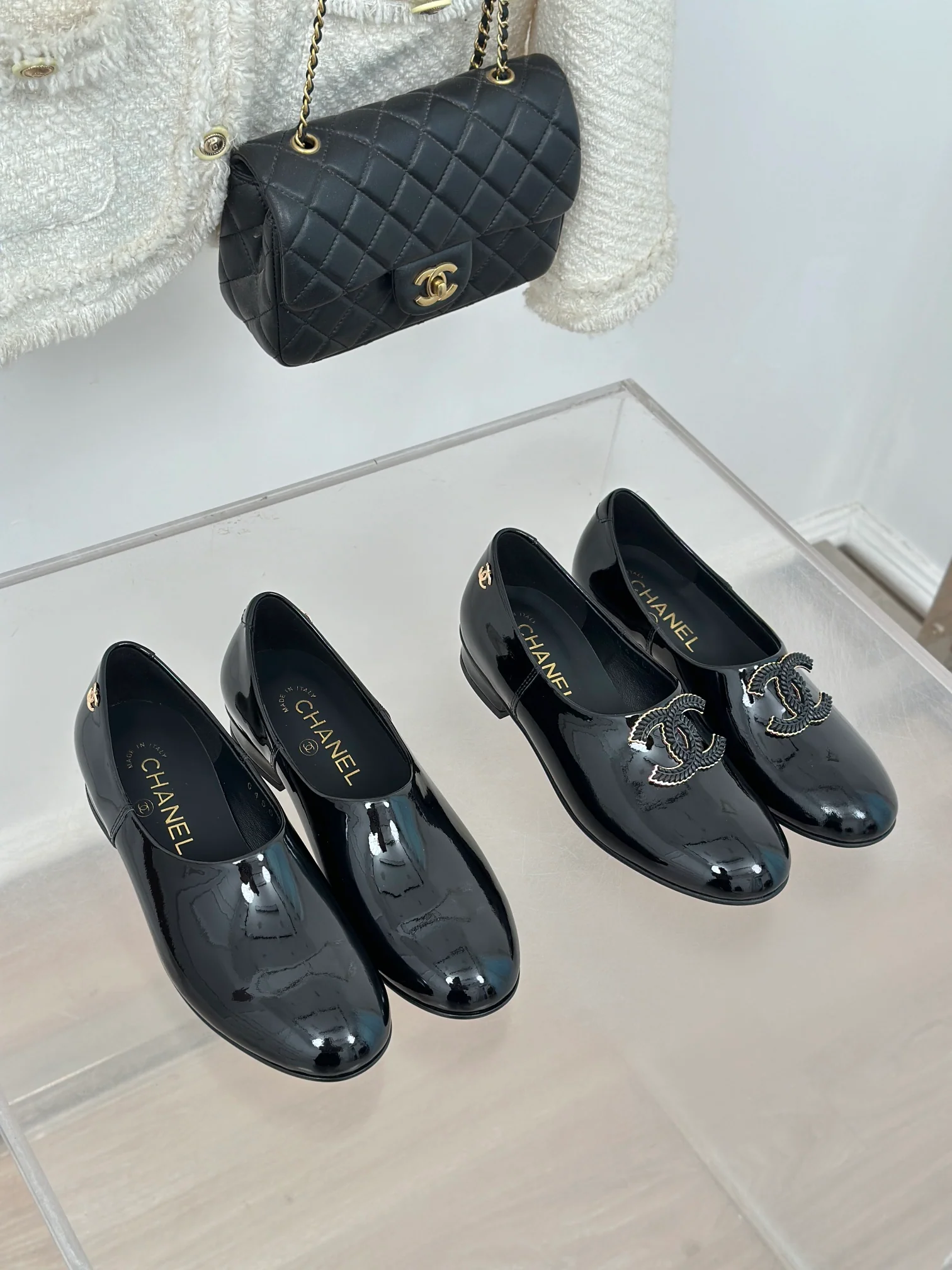 Лоферы Chanel 2025 из лакированной кожи - изображение из коллекции