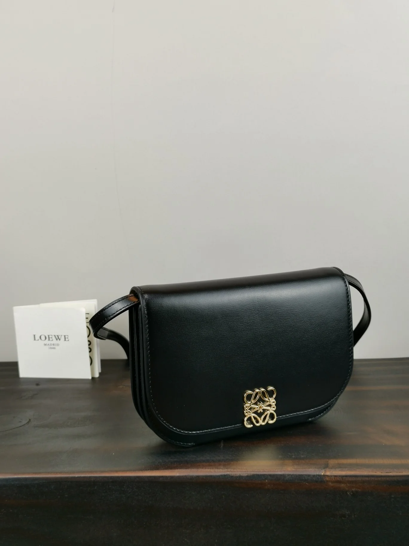 Loewe-goya-series-mini-2