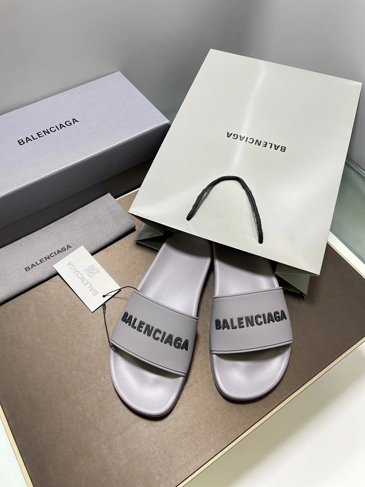 Balenciaga - Новая модель 2022 года - Тапочки с эффектом памяти и улучшенной упругостью - 9