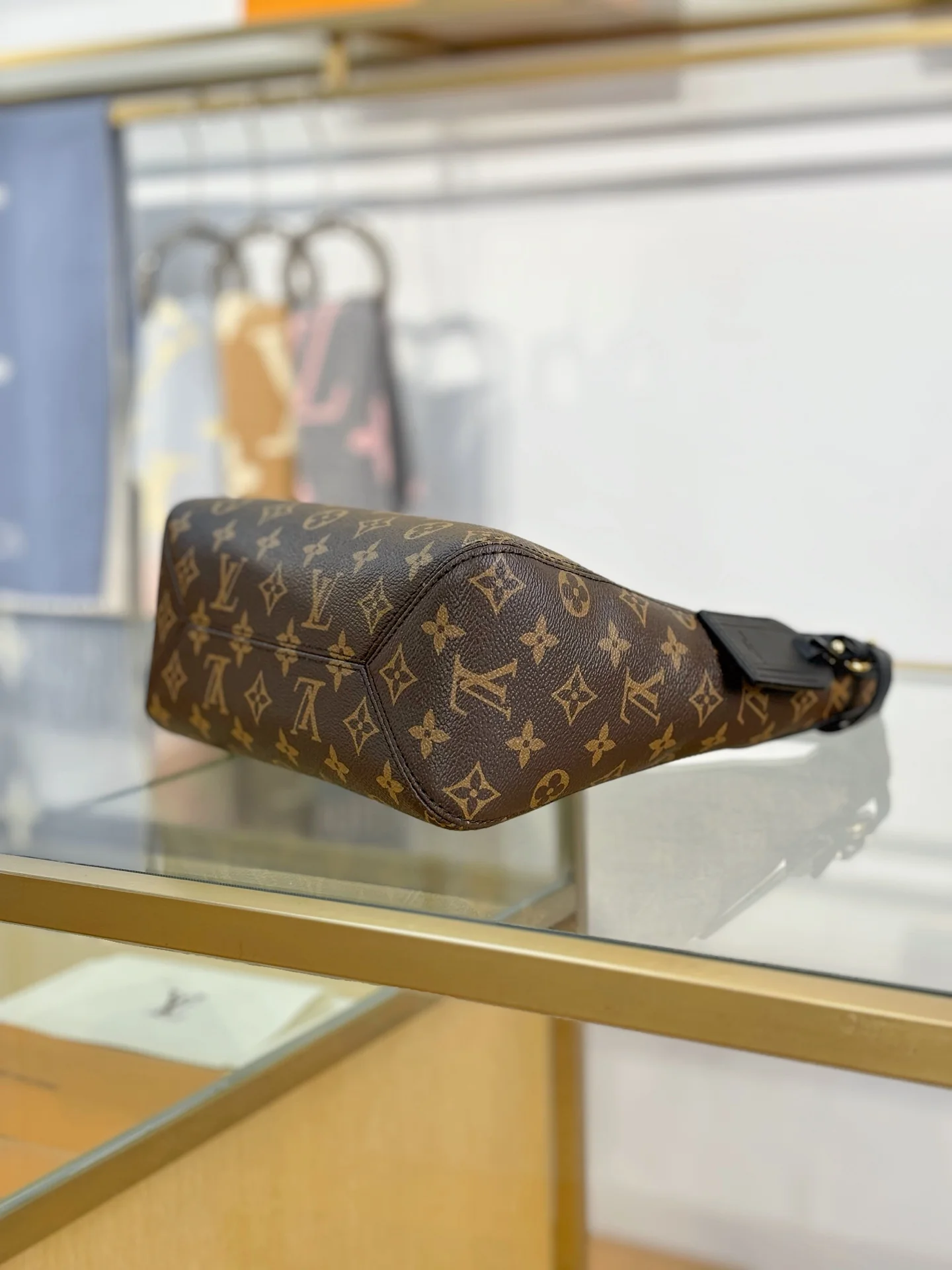 LV-m12940-the-drop подмышечная сумка-маленькая черная