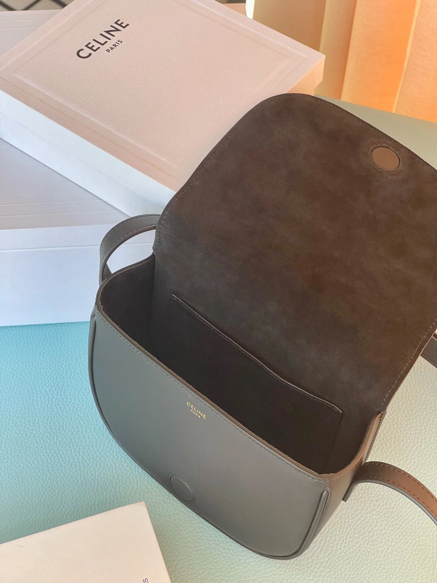 Celine-folco-cuir-triomphe-сумочка-4