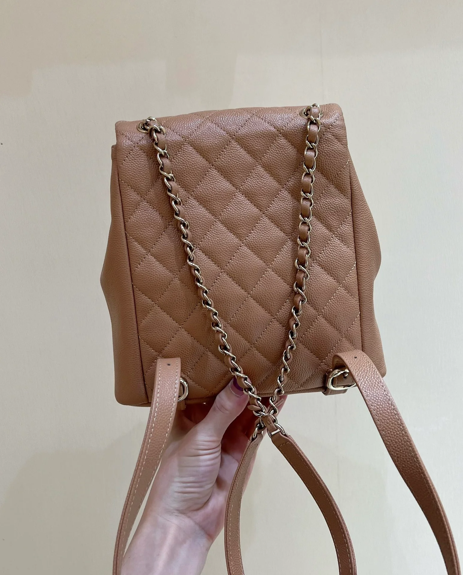 Коллекция Chanel Весна/Лето 2023 - Duma - Кожаный рюкзак ?Личи? - Абрикосовый