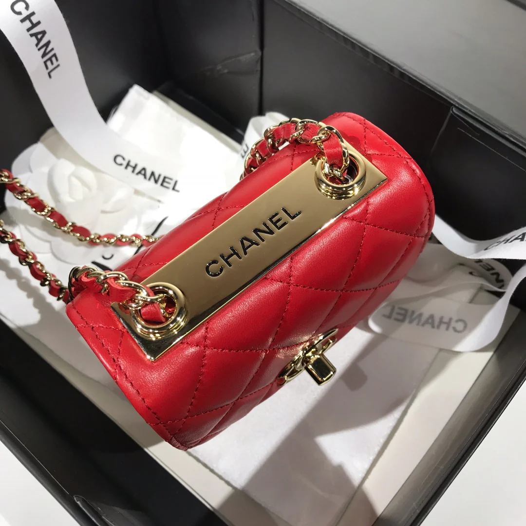 Модный кошелек для монет Chanel на цепочке
