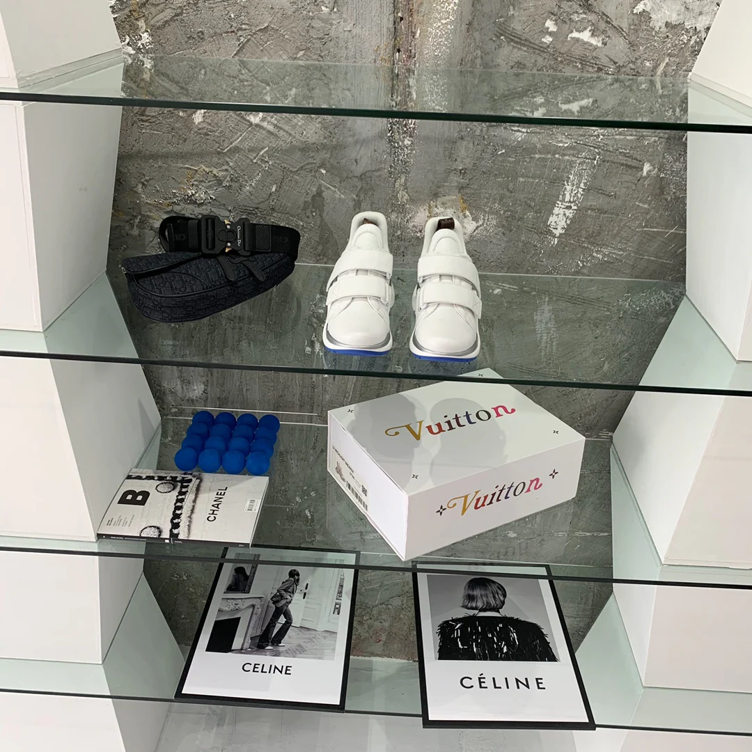 Обувь LV - Массивные кроссовки LV - 5