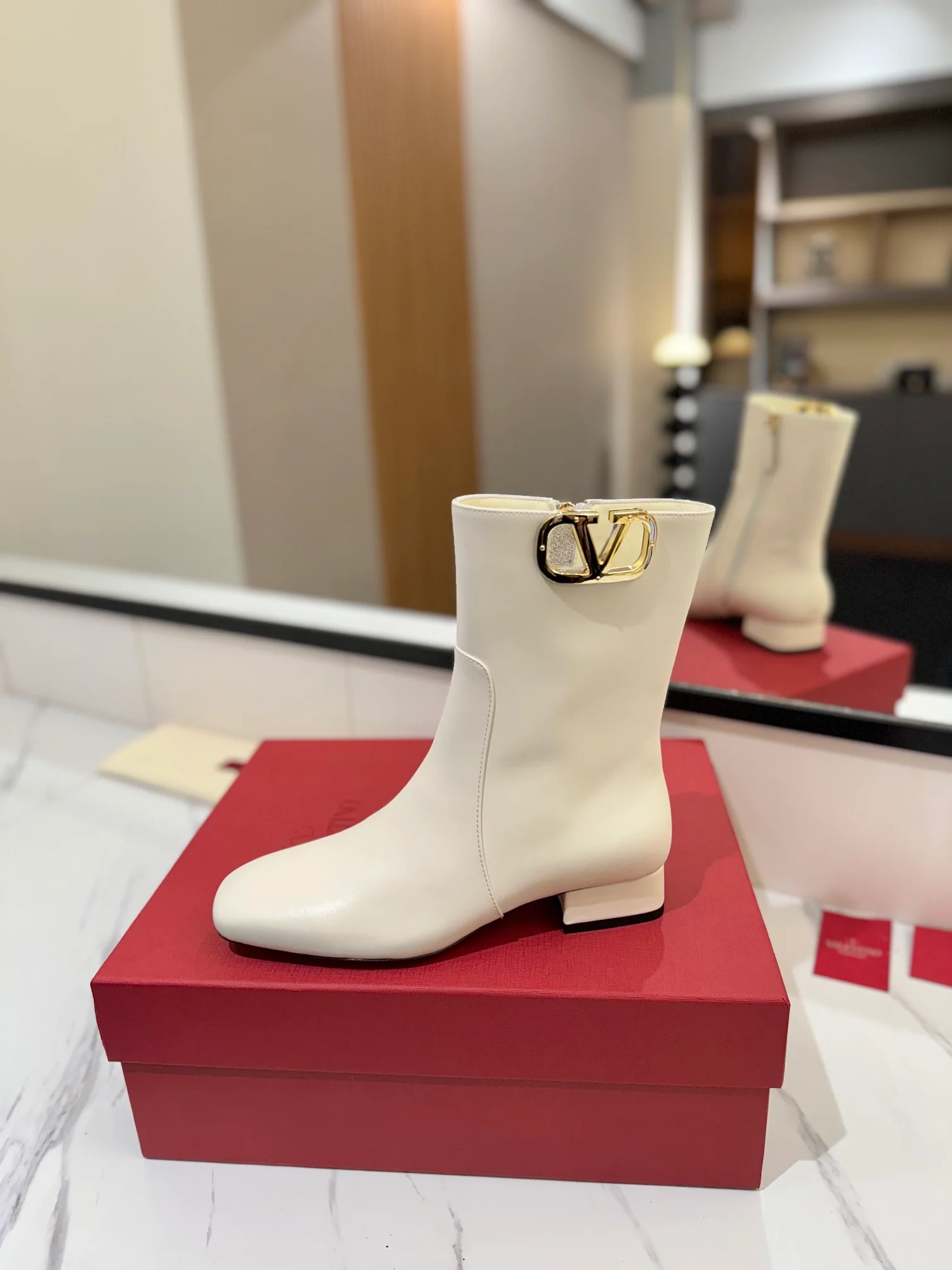 Ботильоны Valentino 2024 из кожи - белые