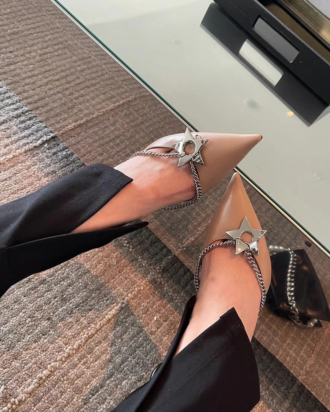 Dior - Коллекция Fashion Punk - Туфли на высоком каблуке с острым носком - Абрикосовый цвет - 8-5 см