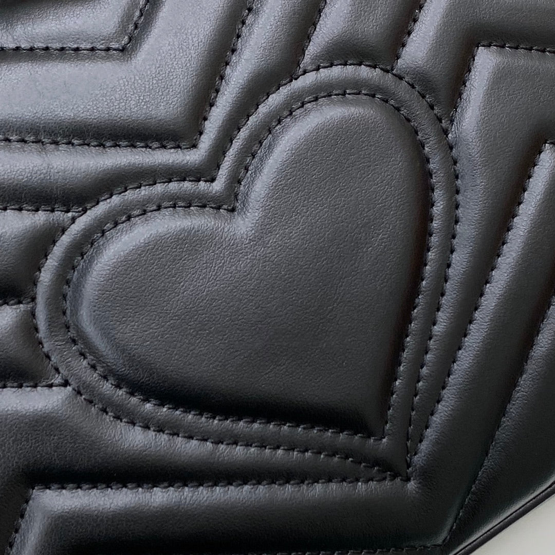 Gucci Marmont Black Medium 26cm - 26-7-5cm