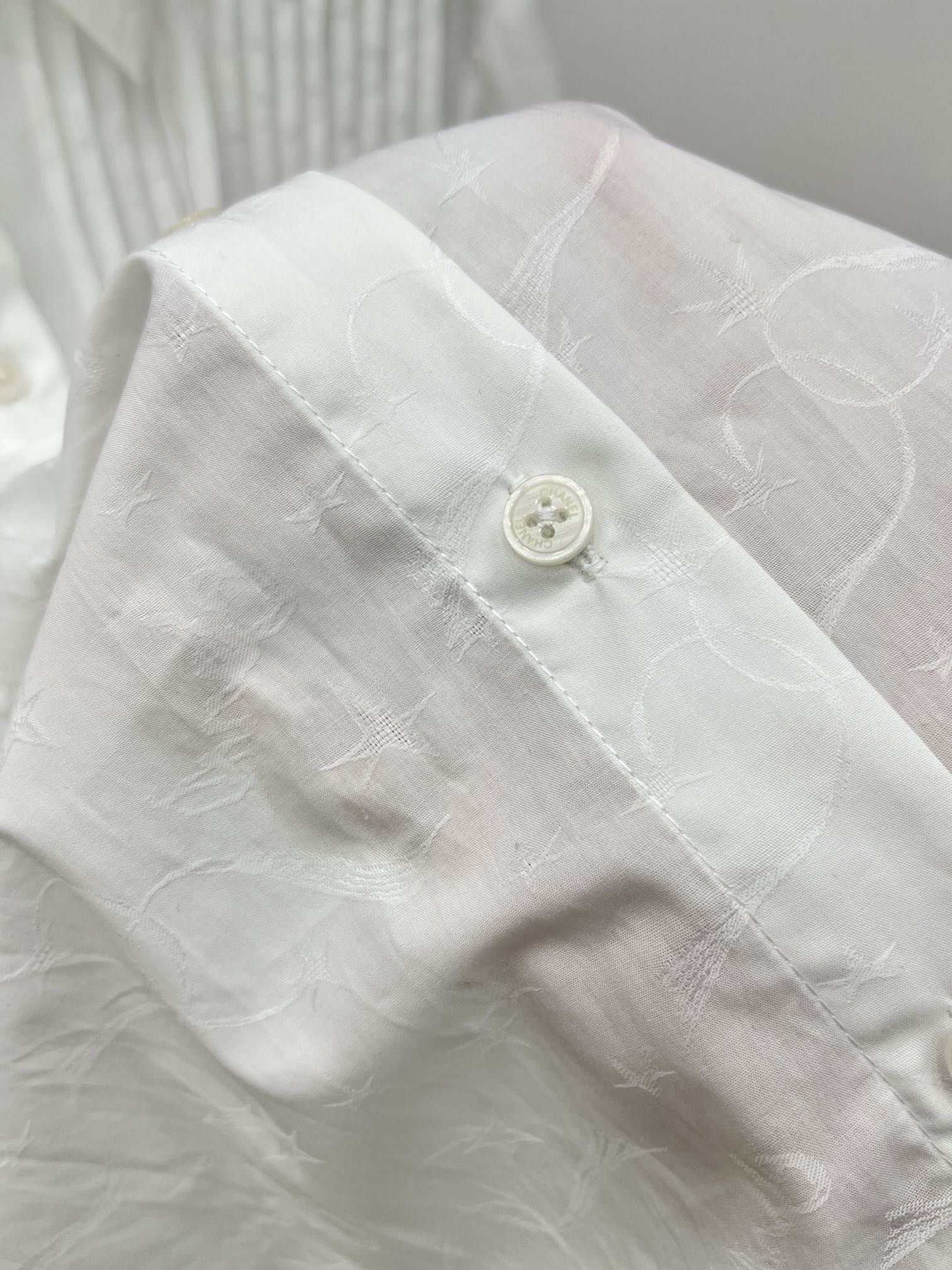 Chanel - 2403 - 24 Новая рубашка-гармошка ранней весны