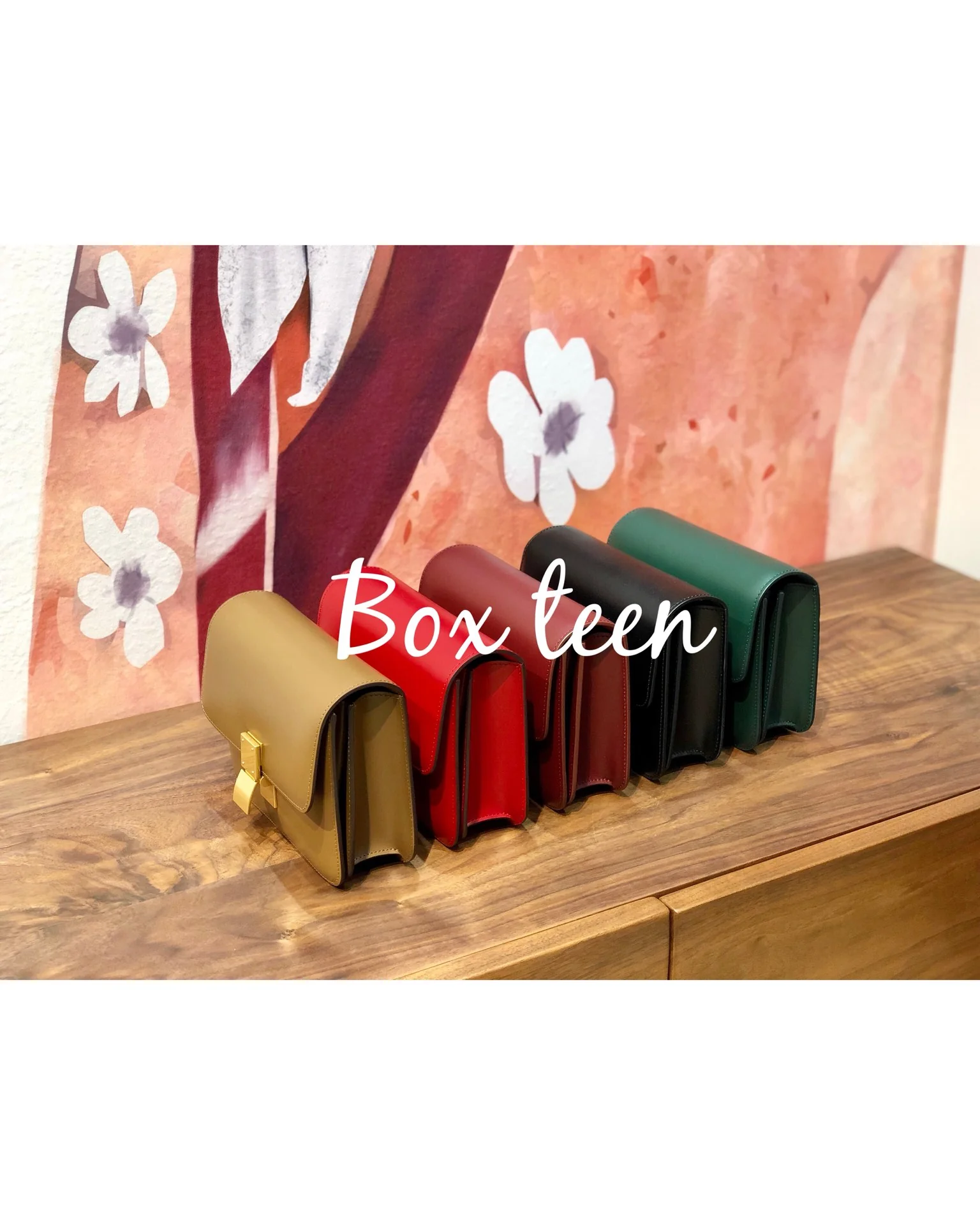 Сумки Celine Box-Tteen из полированной телячьей кожи - изображение из коллекции