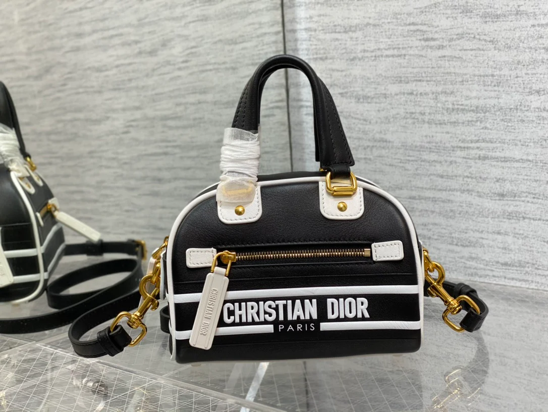 Сумка-боулинг Dior из коллекции весна/лето 2022 Vibe, маленький размер 10.