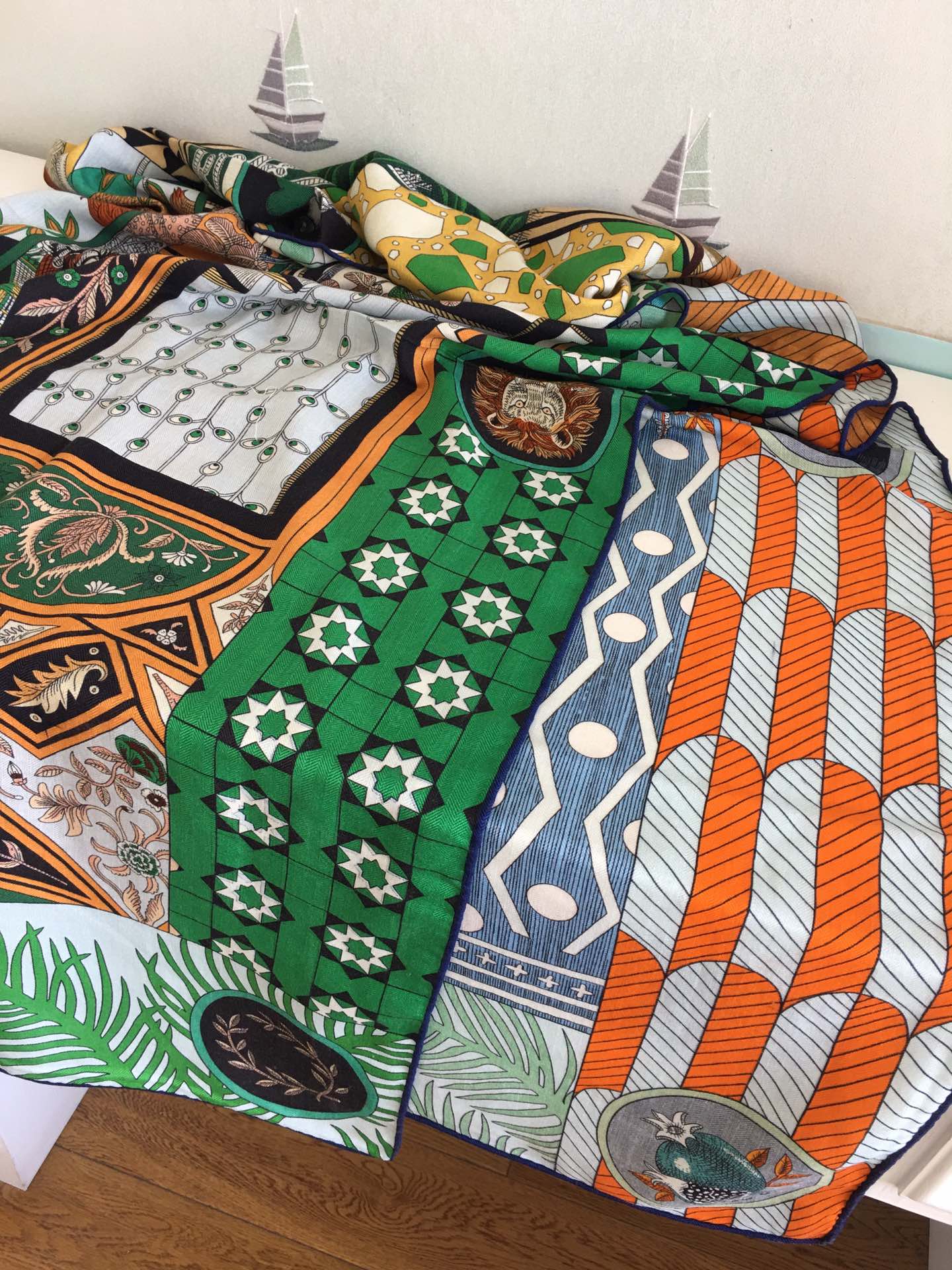 Двусторонний бархатный квадратный шарф Hermes 140