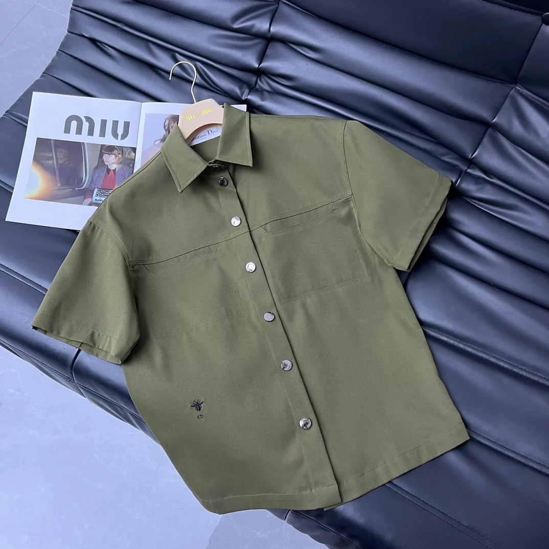 Dior - 2403-24 Новинка: Рубашка с коротким рукавом и вышивкой - 1