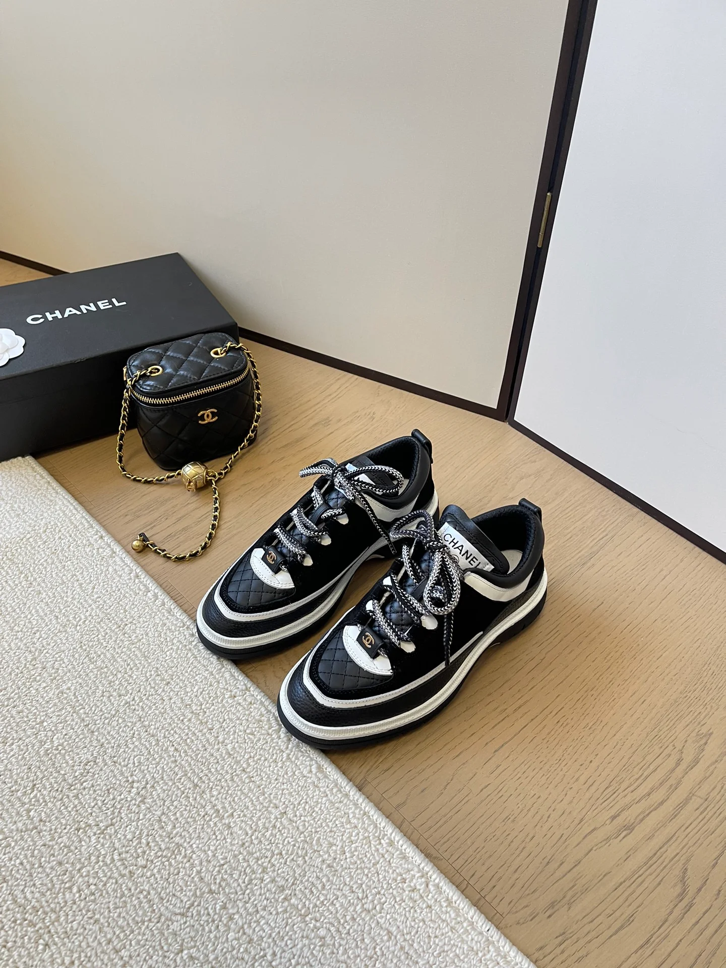 Повседневные туфли Chanel 2024 - черные