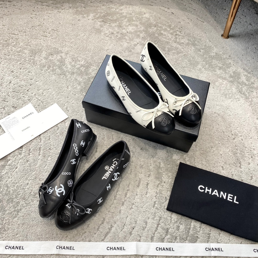 Chanel - Балетки - Белые