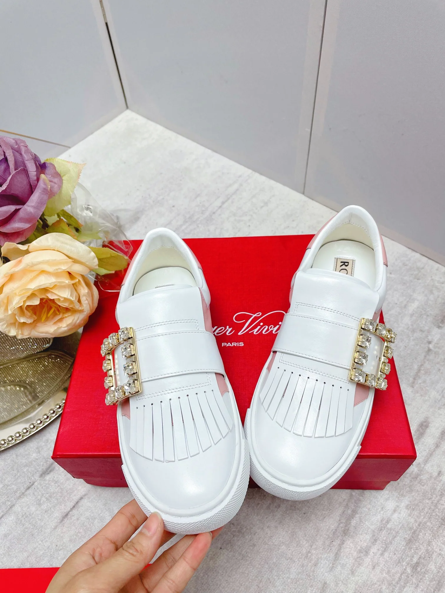 Обувь RV - Новинка весны/лета 2023 - Кроссовки с пряжкой и кисточкой из страз - Белые - Розовые