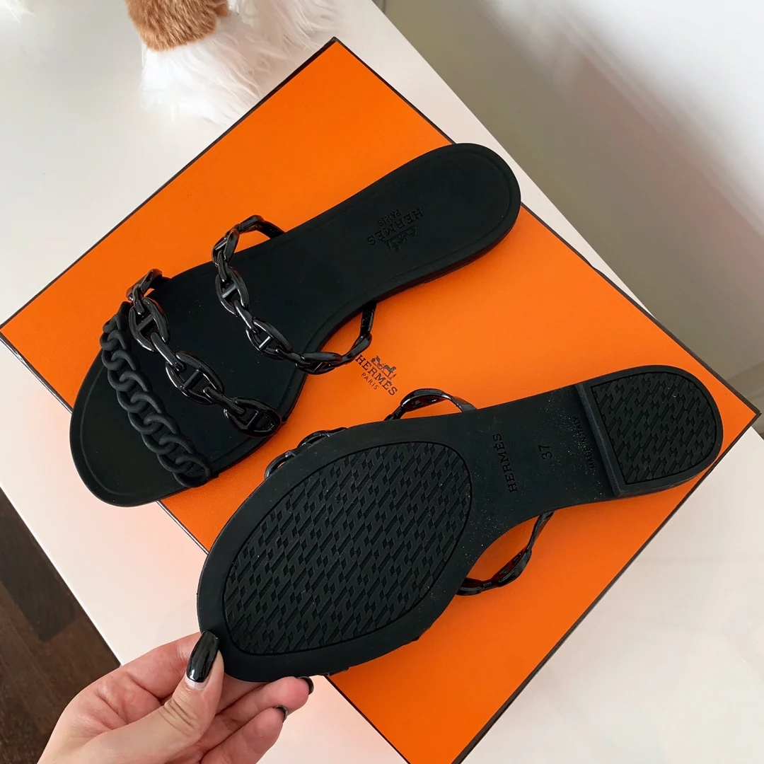 Hermes - Туфли с цепочкой в ??виде свиного носа - 1