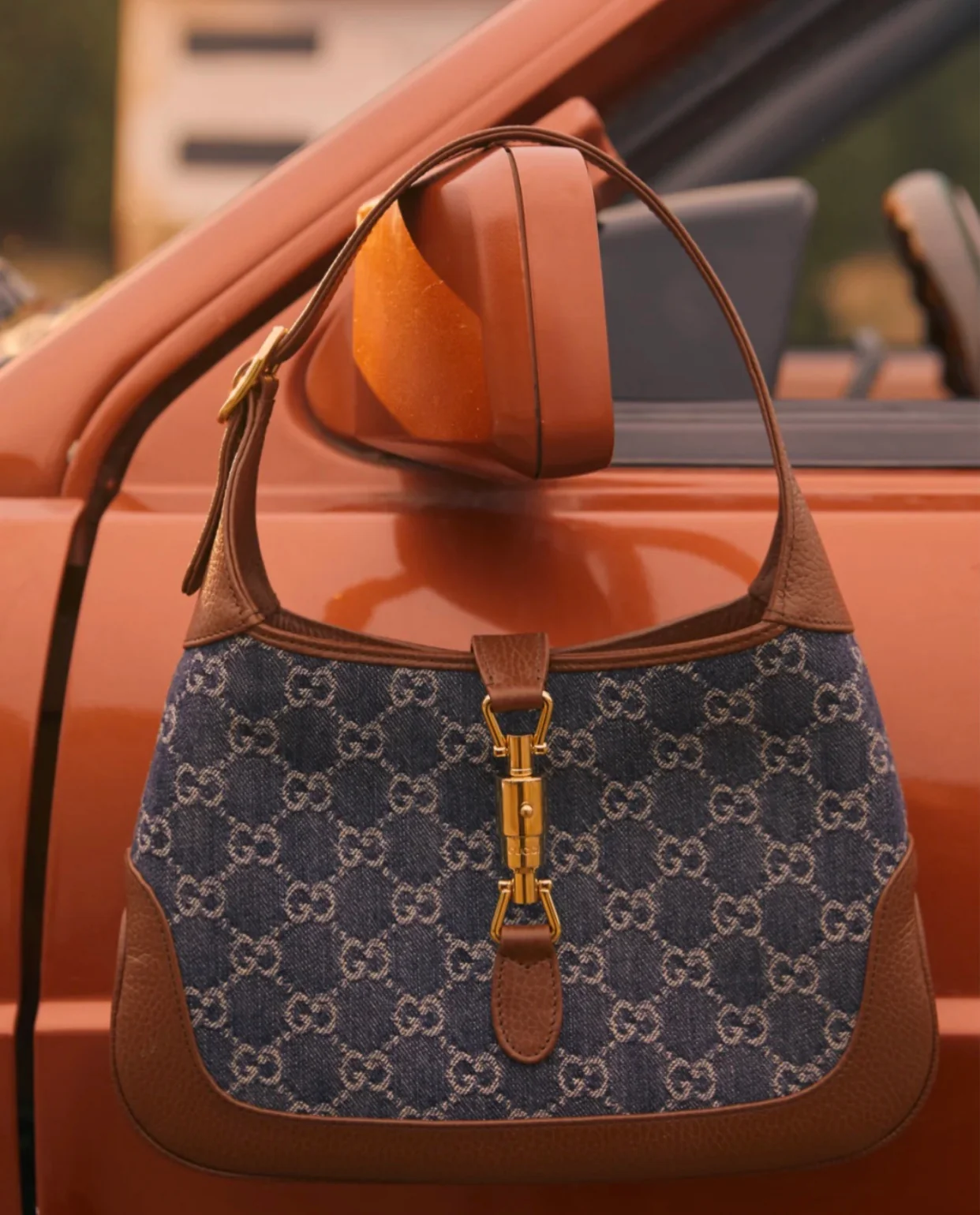 Gucci-经典 Jackie 丹宁牛仔帆布手袋-上身图参考 腋下包