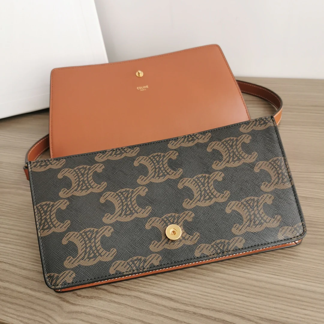 Сумка через плечо Celine Trapeze Triomphe Print из кожи.