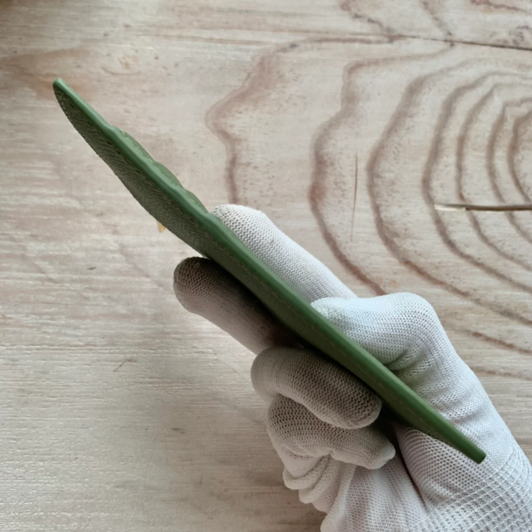 Кардхолдер Celine из зернистой телячьей кожи с застежкой-молнией