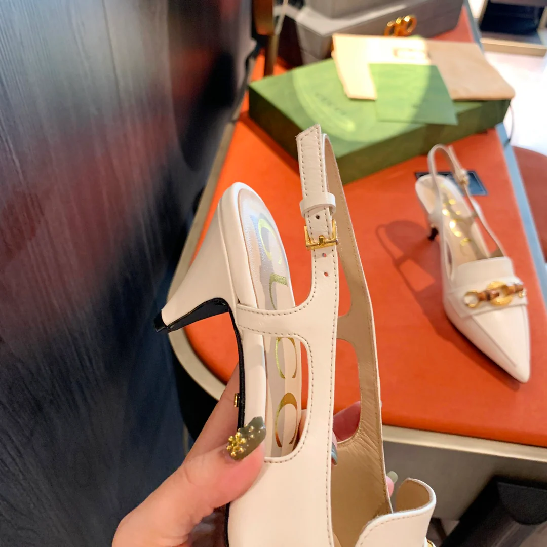 Босоножки Gucci с острым носком на низком каблуке