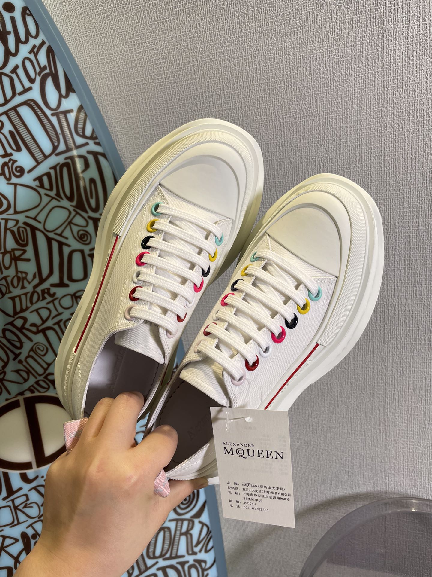 Радужные парусиновые туфли на платформе McQueen