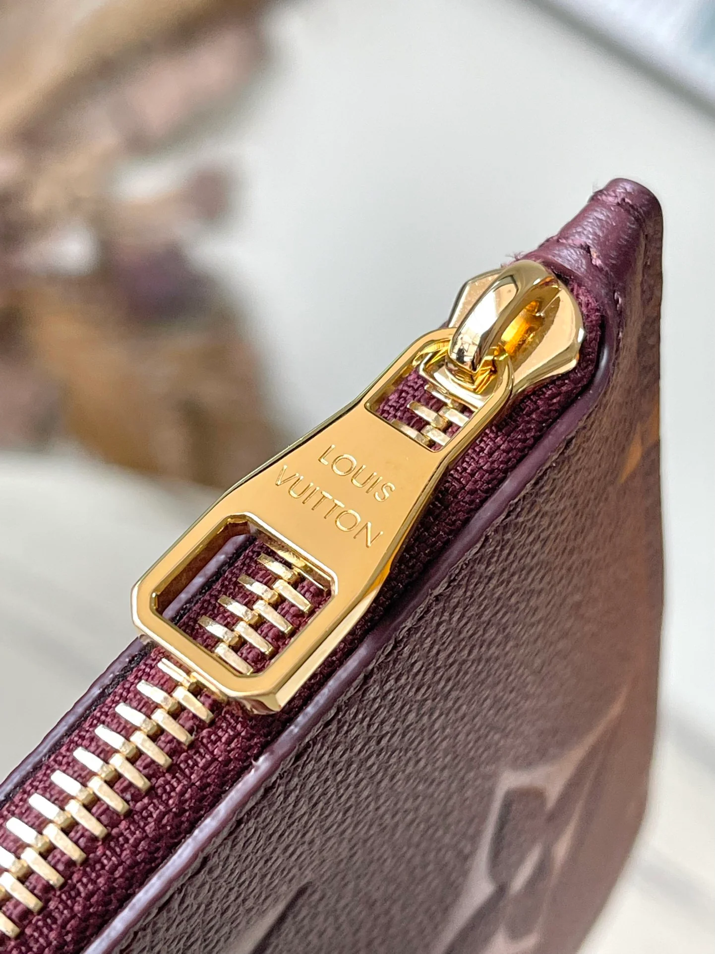 m45686-LV-neverfull-mm-Handbag-Burgundy