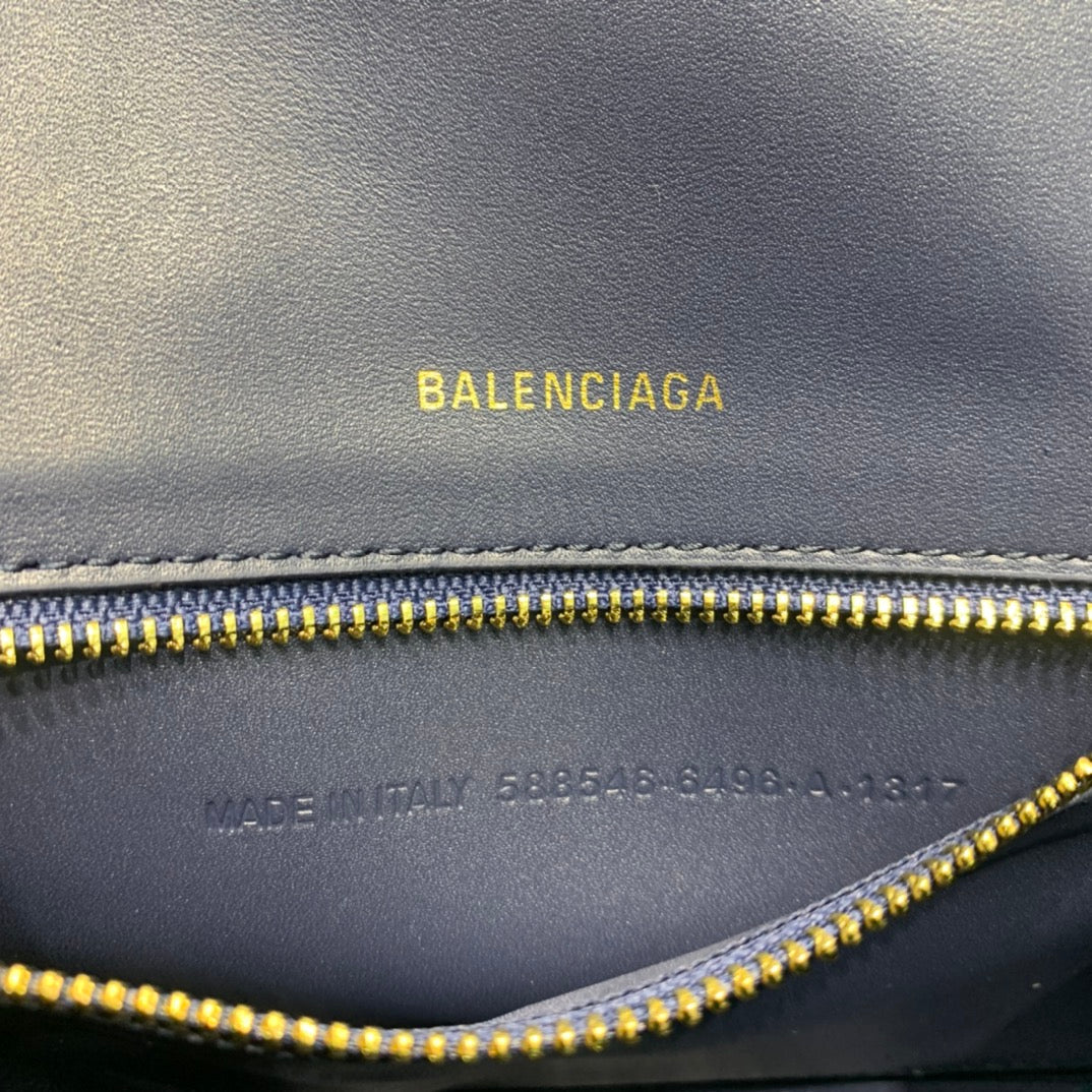 Сумка Balenciaga Hourglass – темно-синяя с крокодиловым принтом