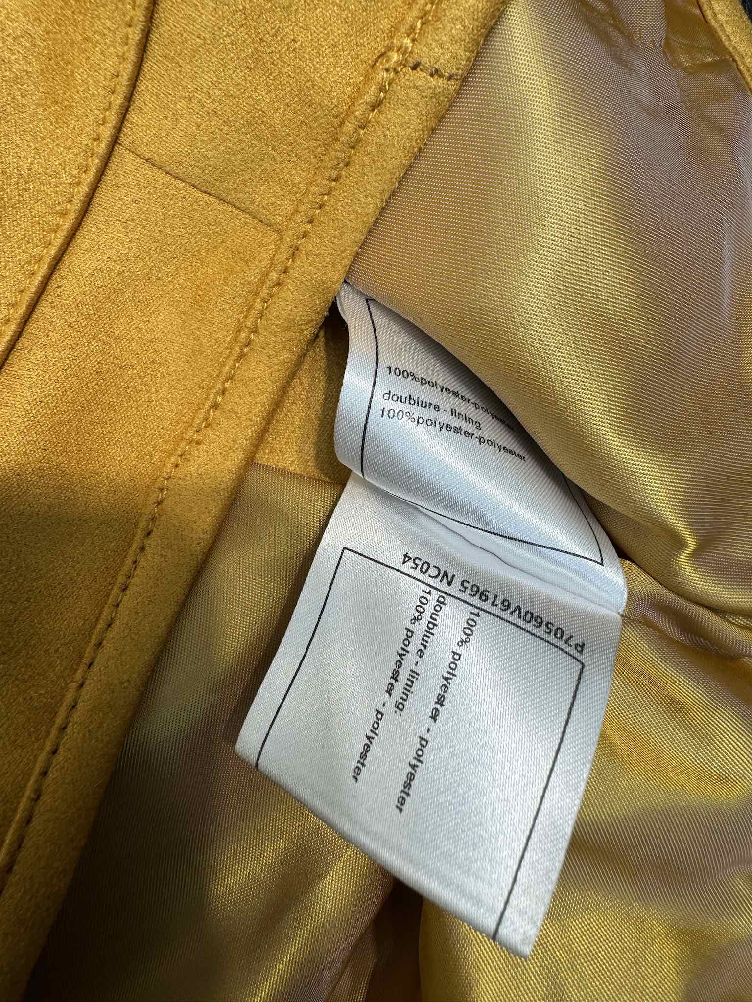 Экологичный жилет-комплект Chanel 2403 из искусственной замши