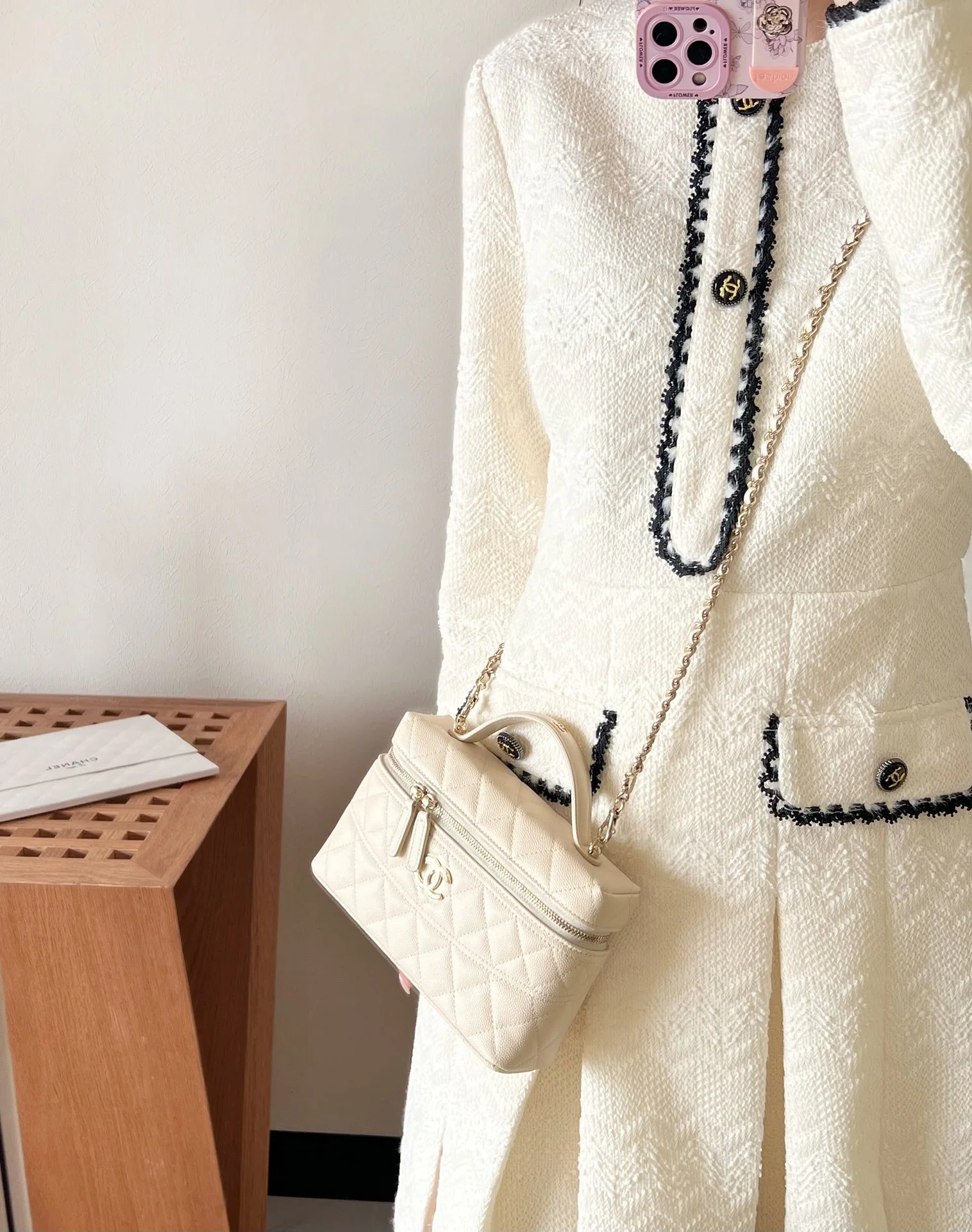 Клатч Chanel LP Box Clutch - кремовый