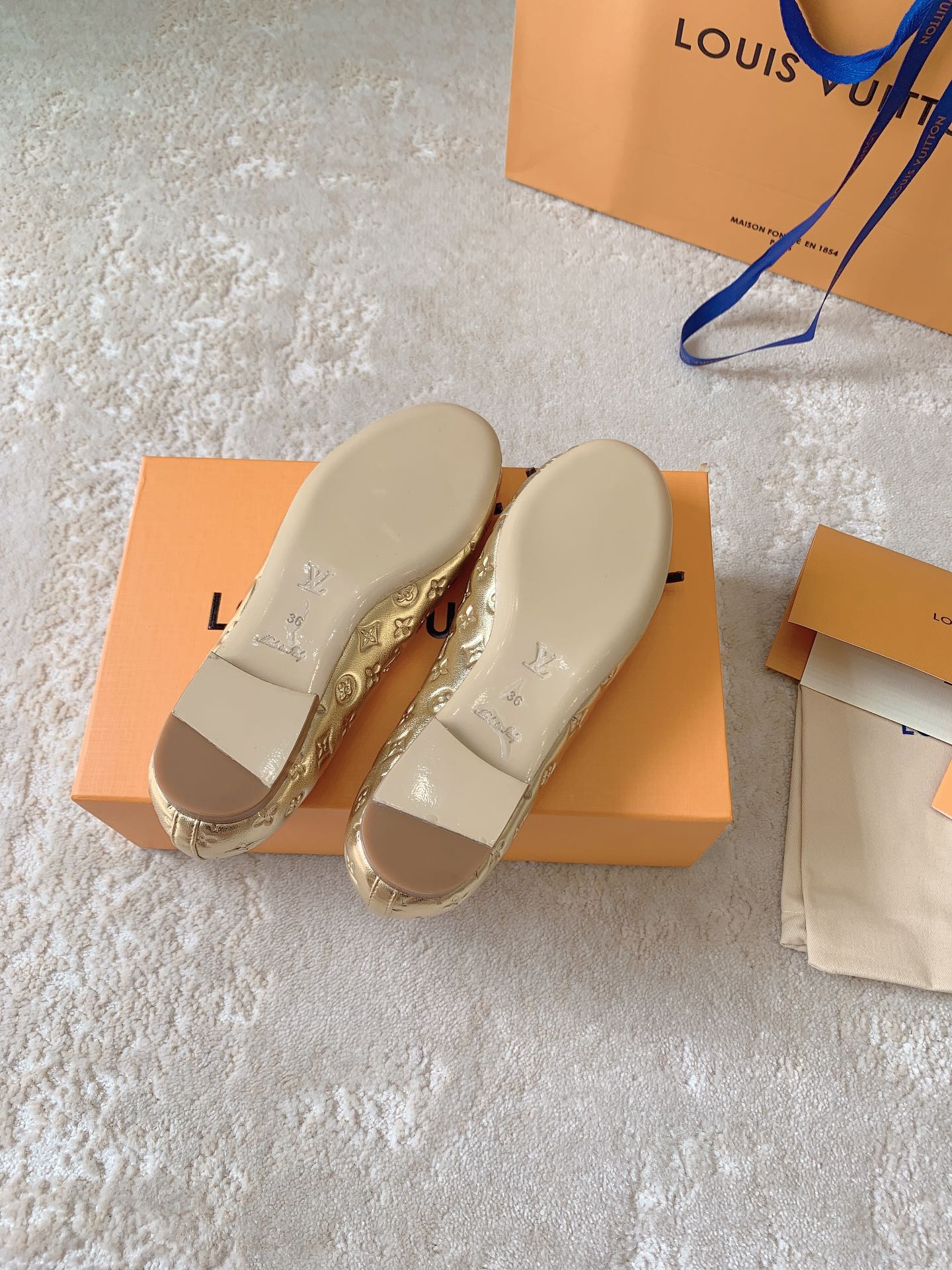 Новинка сезона весна/лето 2023 от LV - Балетки - Золотистые