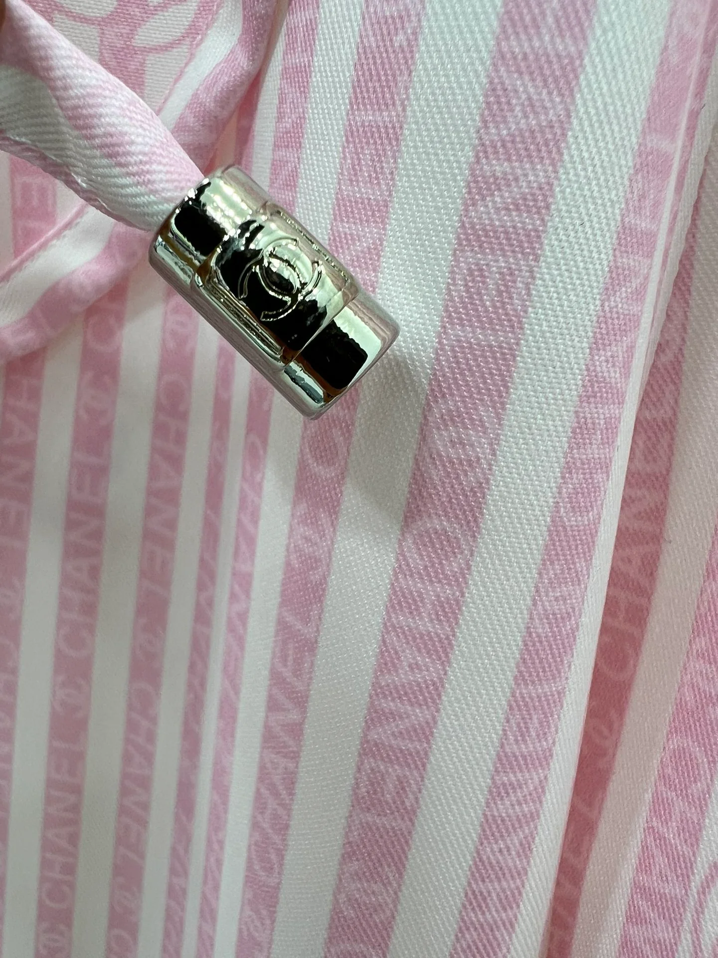 Новые брюки прямого кроя с принтом Chanel 2404 Весна/Лето - Розовые