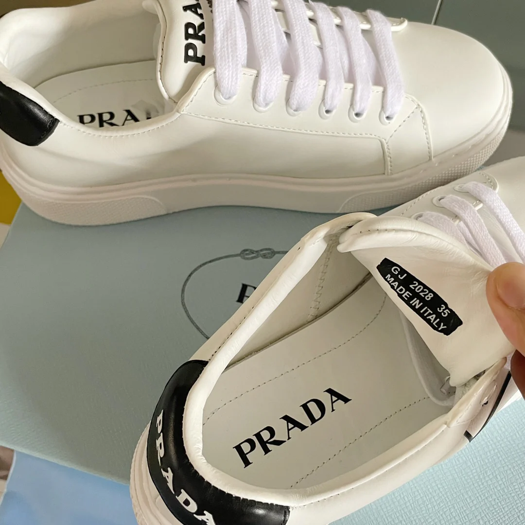 Новые поступления Prada ранней весной 2022 года - Повседневные туфли на платформе - 4