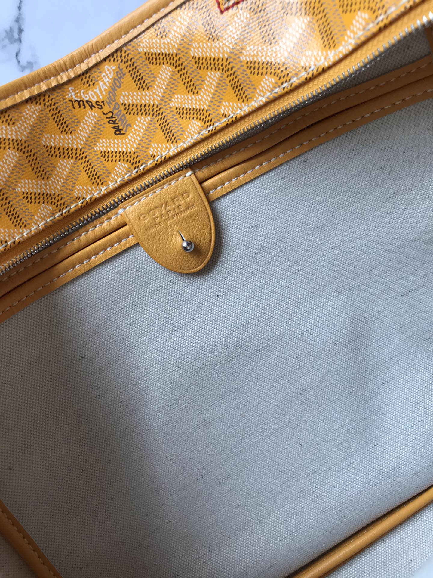 Маленькая сумка-тоут Goyard на молнии - белая - 1 шт.