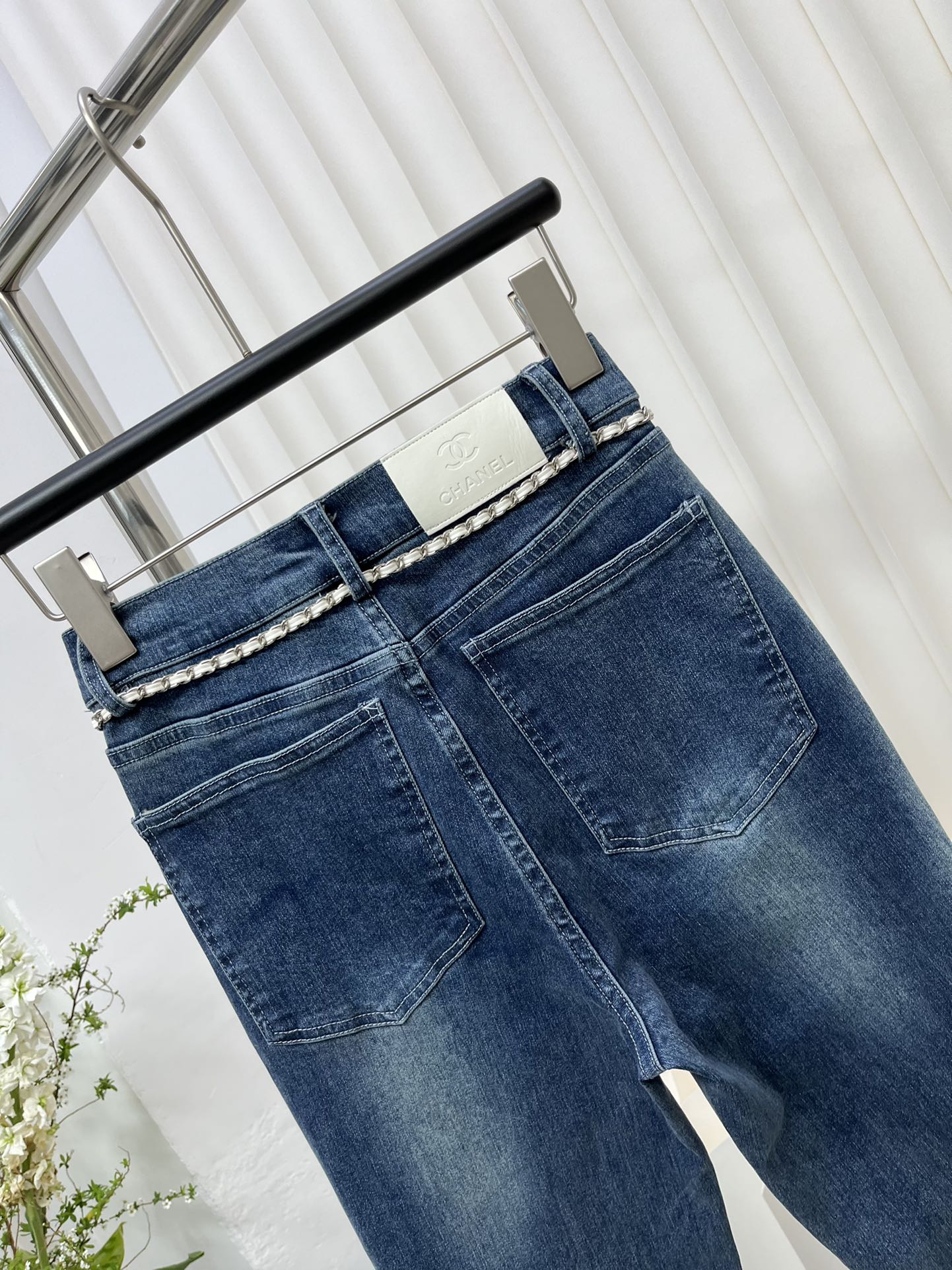 Джинсы Chanel 2403 Gradient Flared Jeans - 1