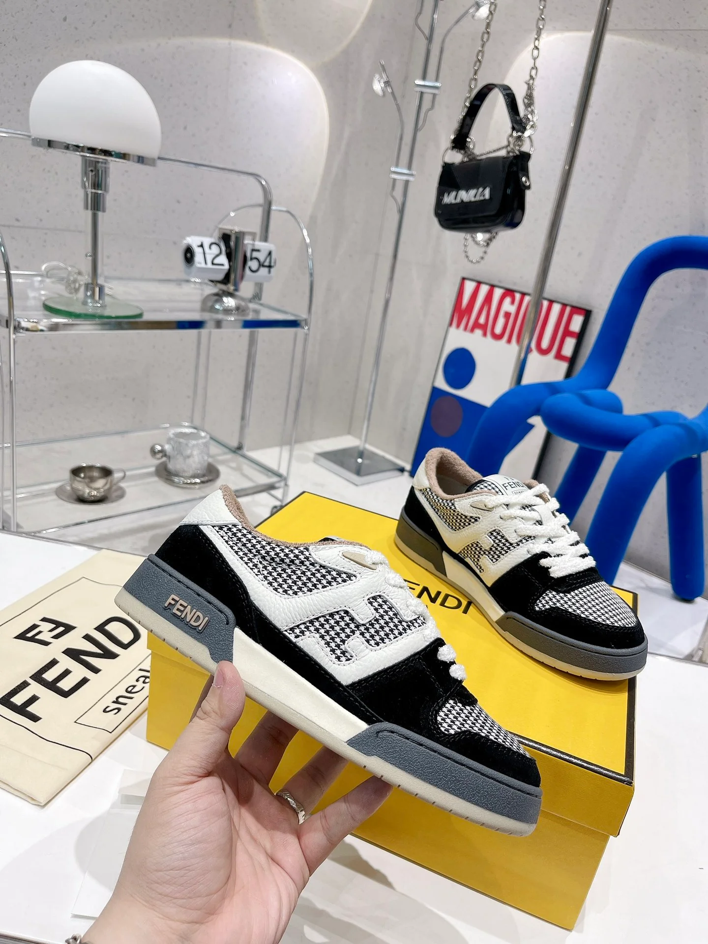 Fendi - Кроссовки - Повседневная обувь - Спортивная обувь