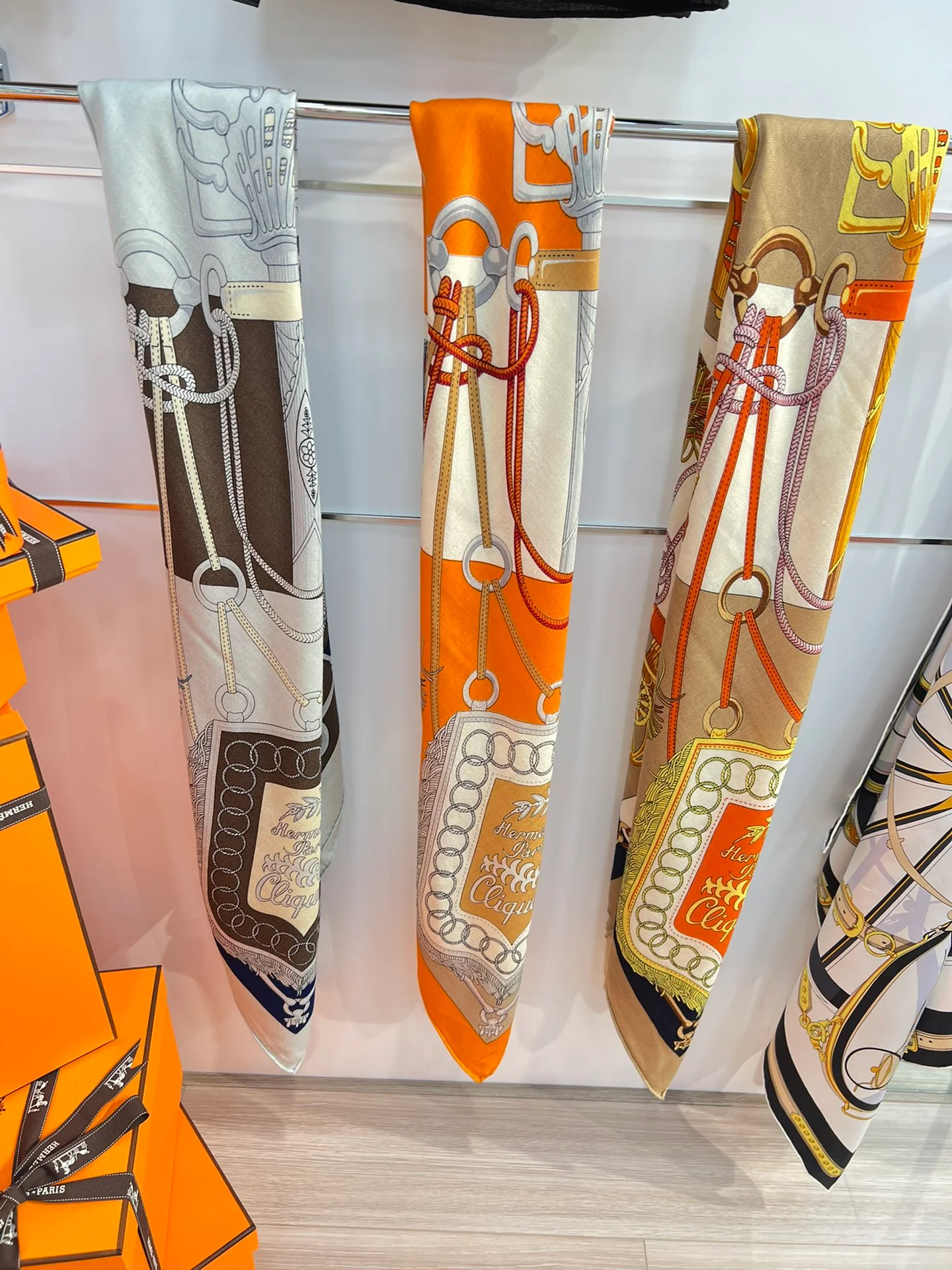 Бархатный шарф Hermes Sabre March - 140 см - 30 - Шелк 70 - Шерсть