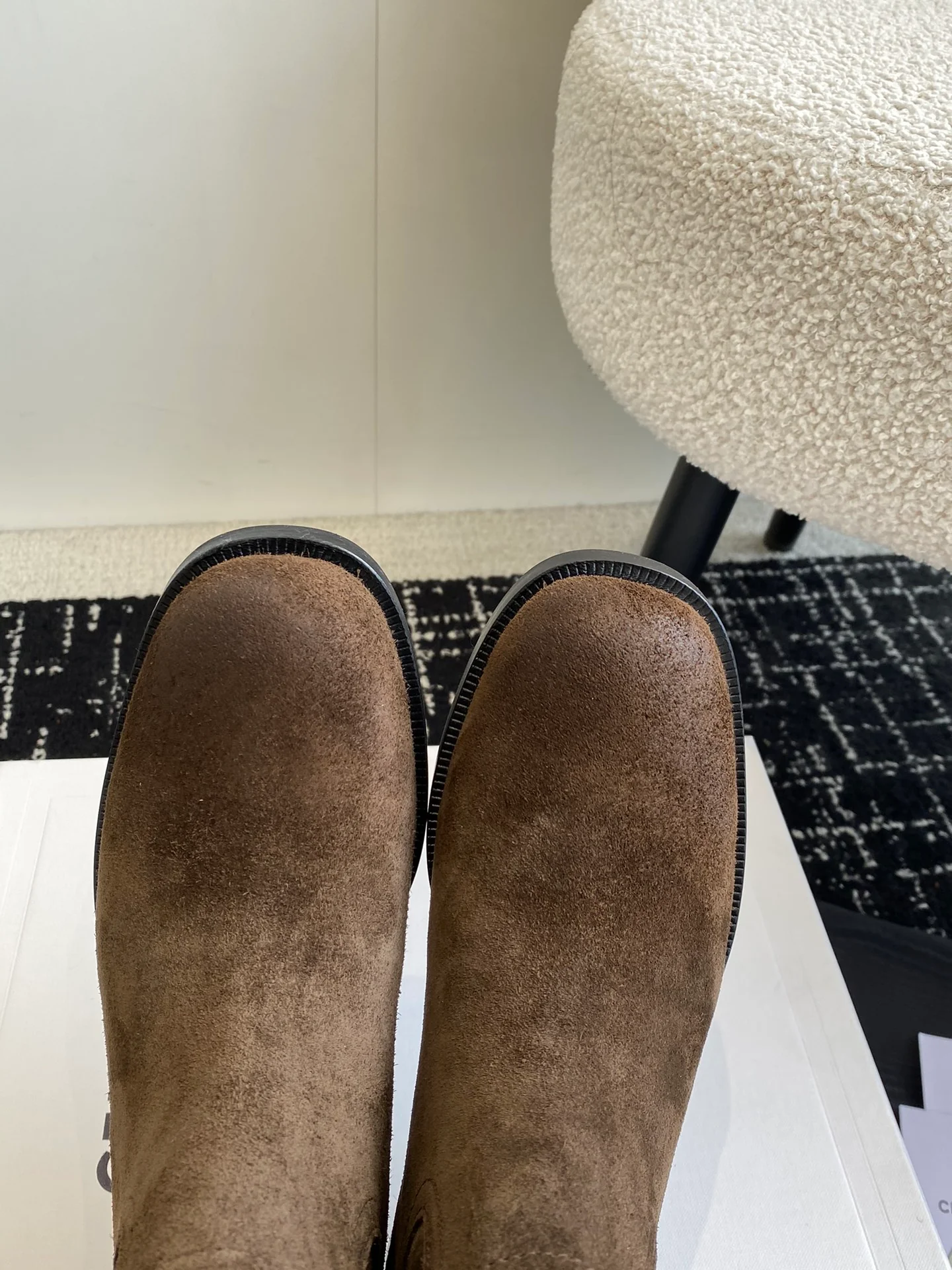 Ботильоны Celine 2024 в стиле ретро на массивном каблуке - темно-коричневые