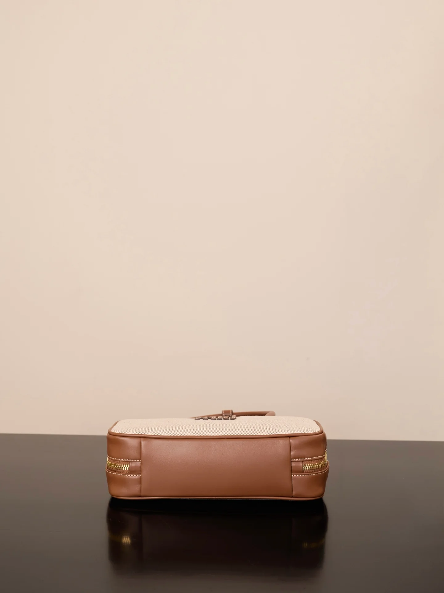 Miu Miu-5bb173m1000-????-Портфель-Средний-Бежевый