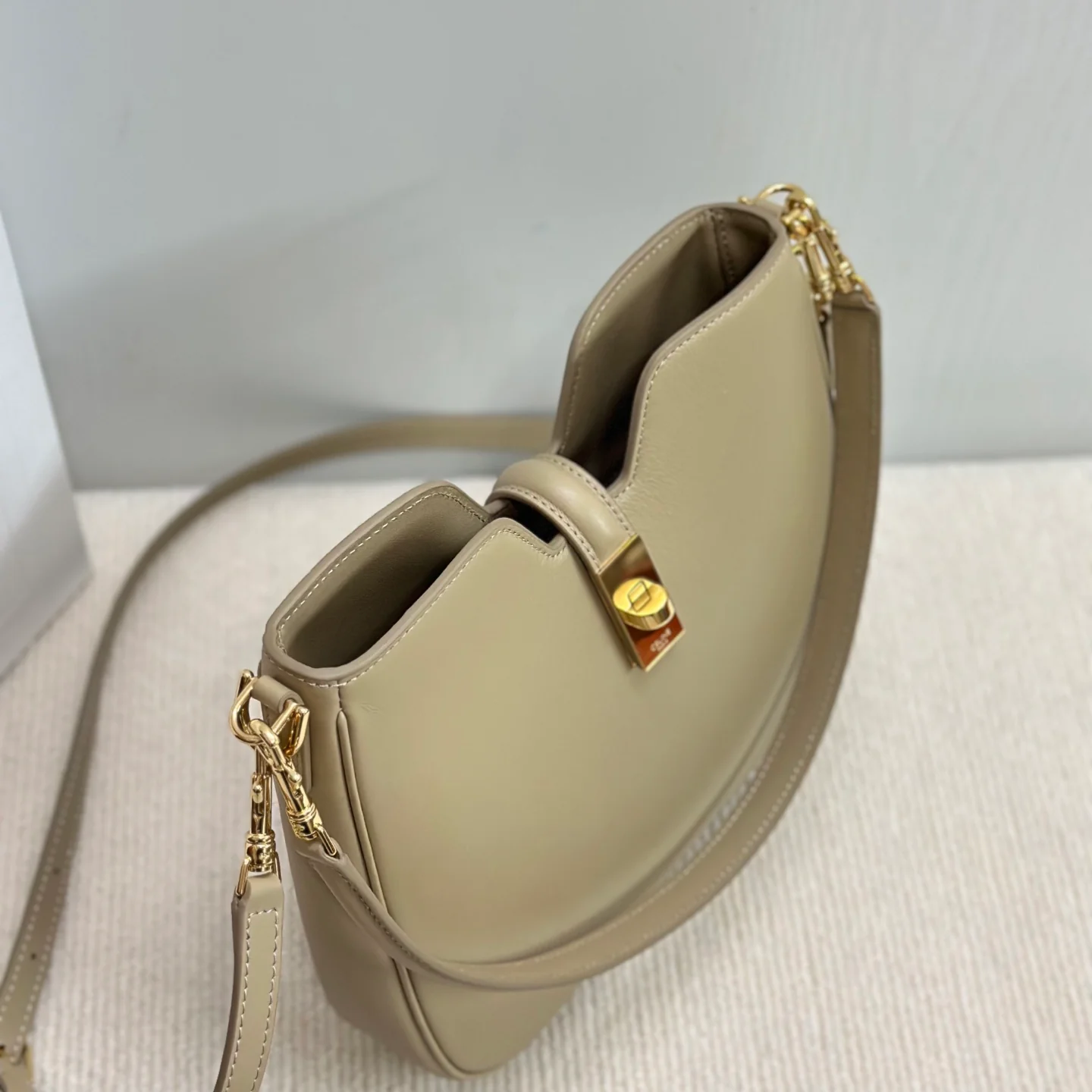 Celine Camille 16 Soft Small Nude Apricot