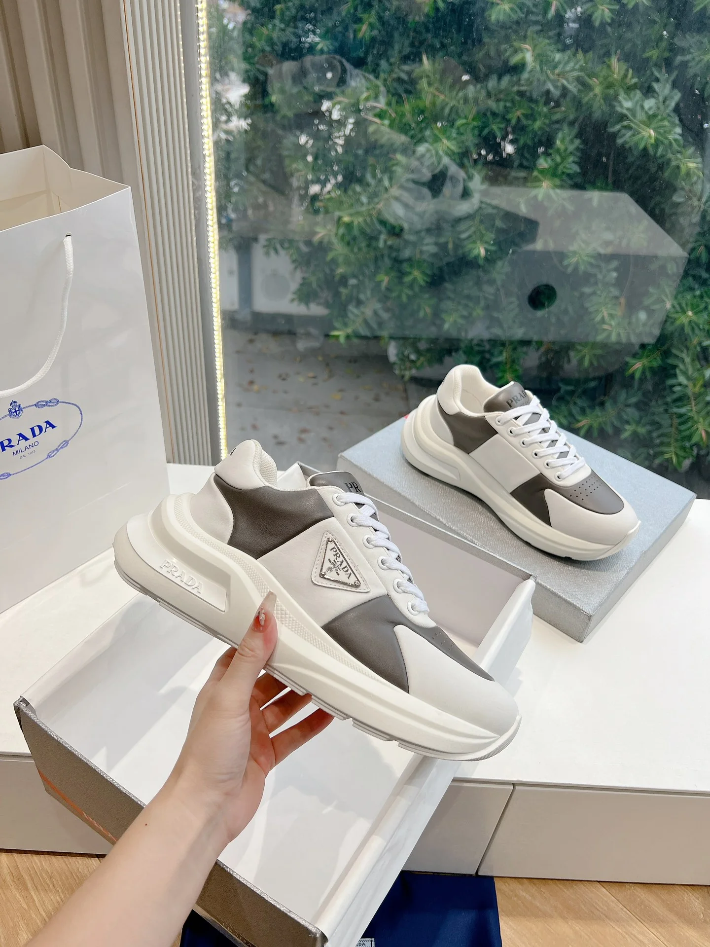 Кроссовки Prada 2024 - серые