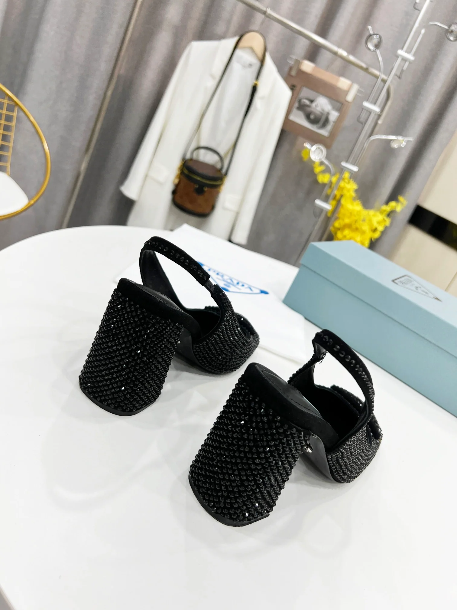 Обувь Prada - Prada - Ранняя весна - Элегантные босоножки на высоком каблуке - Черные