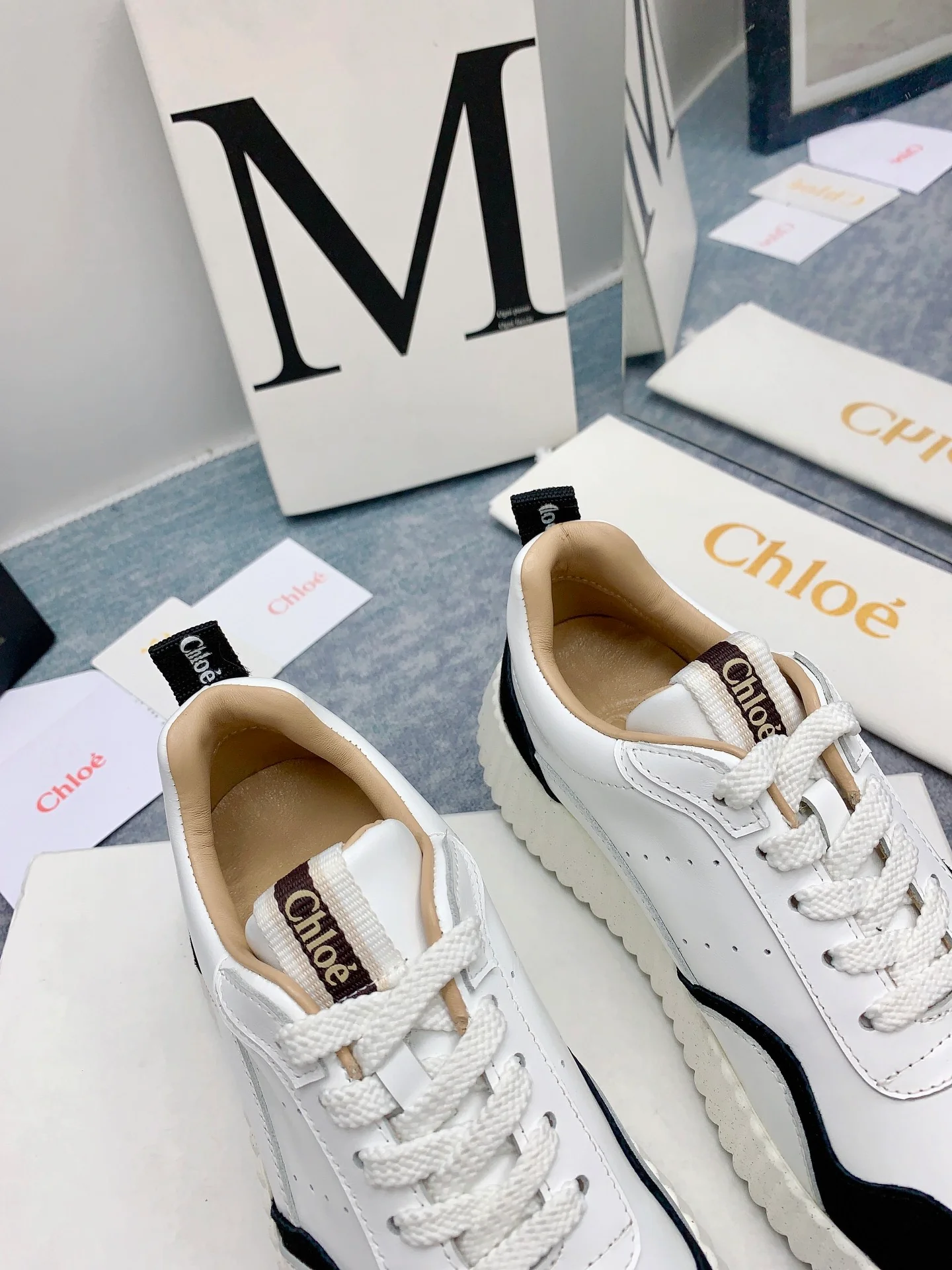 Кроссовки Chloe-nama-sneaker Rainbow Series - белые и черные