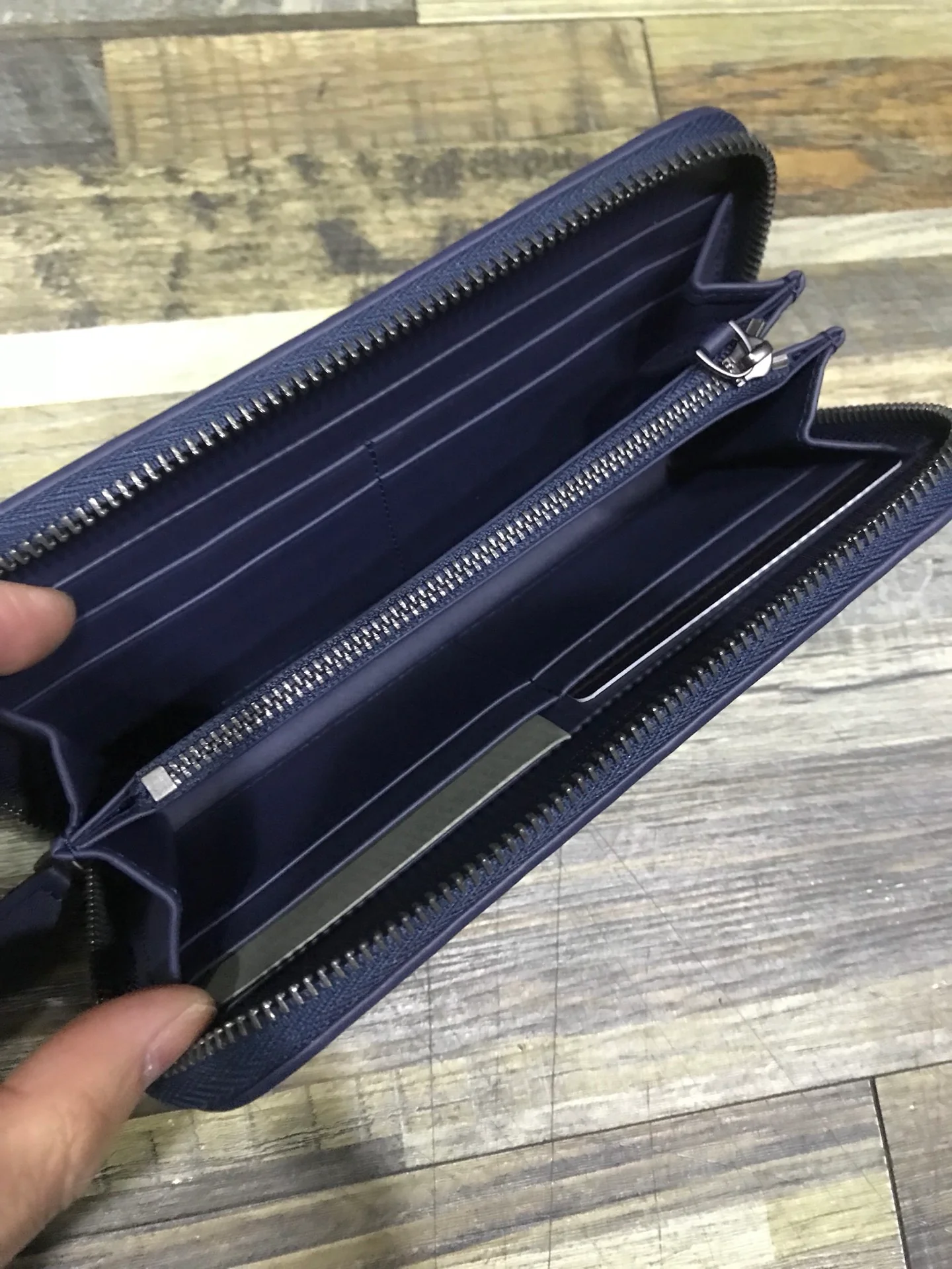 BV 拉链长夹-意大利原厂胎牛皮
