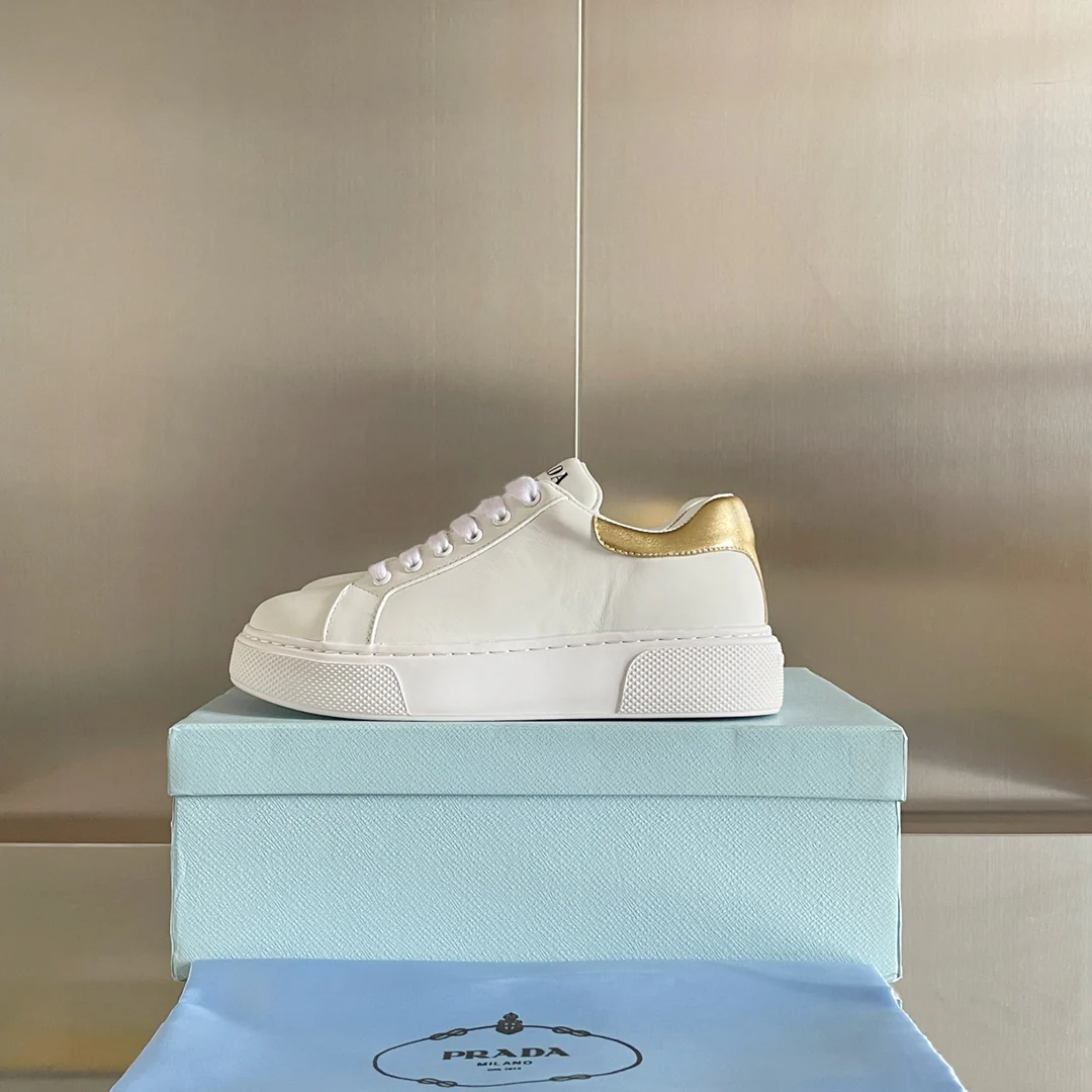 Новые поступления Prada ранней весной 2022 года - Повседневные туфли на платформе - 7