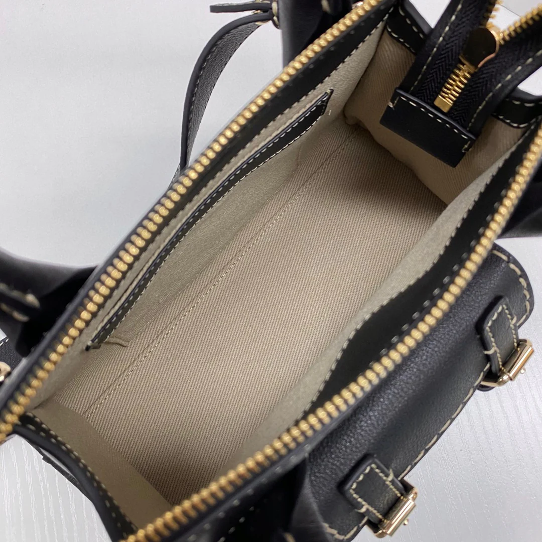 Классическая сумка Chloe - черная